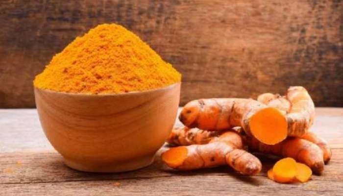 Turmeric: നെ​ഗറ്റീവ് എനർജി അകറ്റാൻ മഞ്ഞൾ ഇങ്ങനെ ഉപയോ​ഗിക്കാം