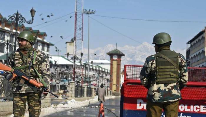 Jammu and Kashmir: ജമ്മു കശ്മീരിൽ തുടർച്ചയായി രണ്ട് ​ഗ്രനേഡ് ആക്രമണങ്ങൾ; ഒരു പോലീസുകാരനും സാധാരണക്കാരനും പരിക്കേറ്റു