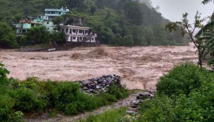 Cloudburst: ഉത്തരാഖണ്ഡിലും ഹിമാചലിലും മേഘ വിസ്ഫോടനം, കനത്ത മഴ; രക്ഷാപ്രവർത്തനവുമായി ദുരന്തനിവാരണ സേന