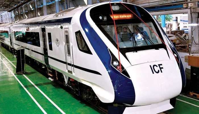 Vande Bharat Trains: പുത്തന്‍ ഫീച്ചറുകളുമായി വന്ദേ ഭാരത് ട്രെയിനുകൾ ട്രാക്കിലേയ്ക്ക്