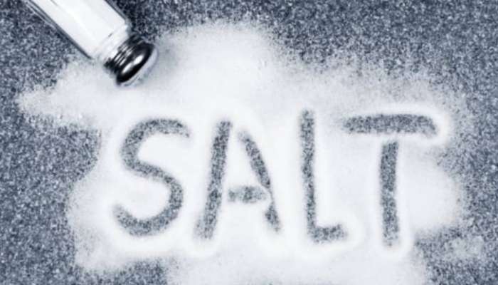 Salt: ഉപ്പിന്റെ അളവ് അൽപം കുറയ്ക്കാം; ഹൃദ്രോ​ഗവും രക്തസമ്മർദ്ദവും ഒഴിവാക്കാം