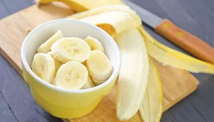 Banana Side Effects: ഇവർ 'പഴം' കഴിക്കുന്നതിന് മുന്നേ ശ്രദ്ധിക്കുക 