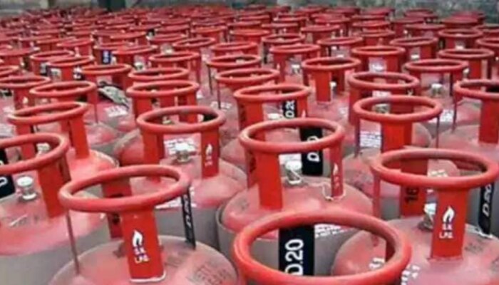 LPG price: പാചക വാതക സിലിണ്ടർ വില കുറച്ചു; വാണിജ്യ സിലിണ്ടറിന് കുറഞ്ഞത് 33 രൂപ 50 പൈസ 