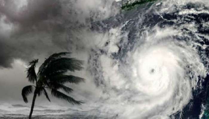 മാൻദൗസ് ചുഴലിക്കാറ്റ് കരതൊട്ടു; തമിഴ്നാട്ടിൽ പരക്കെ കാറ്റും മഴയും | cyclone  mandous reaches mahabalipuram News in Malayalam