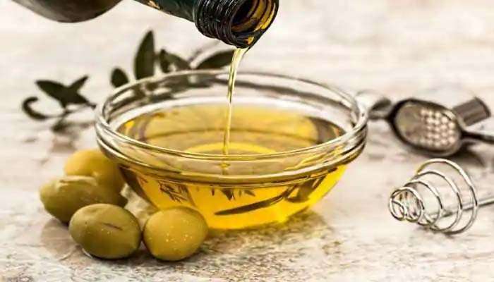 Benefits of Olive Oil: ചര്‍മ്മ സംരക്ഷണത്തിന്  ഒറ്റമൂലി, ഒലിവ് ഓയില്‍ ദിവസവും മുഖത്ത് പുരട്ടിയാല്‍ കാണാം മാജിക്...!! 