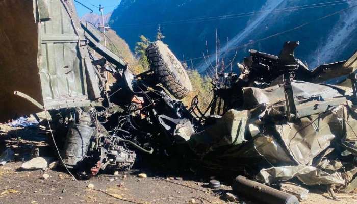 Army Truck  Accident: സിക്കിമില്‍ വാഹനാപകടത്തില്‍,  16 സൈനികര്‍ കൊല്ലപ്പെട്ടു, അഗാധ ദുഃഖം രേഖപ്പെടുത്തി പ്രതിരോധമന്ത്രി രാജ്നാഥ് സിംഗ് 