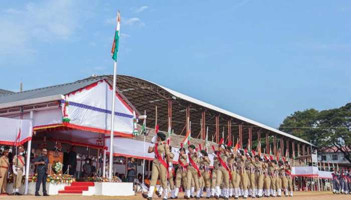 Republic Day 2023: "ജനാധിപത്യത്തിന്റെ മാതൃകാസ്ഥാനമായി നമ്മുടെ രാജ്യത്തെ ഉയർത്തണം"; മുഖ്യമന്ത്രി 