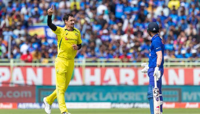 IND vs AUS : കംഗാരുക്കളുടെ മുന്നിൽ തകർന്നടിഞ്ഞ് രോഹിത്തിന്റെ ബാറ്റിങ് സംഘം; സ്റ്റാർക്കിന് അഞ്ച് വിക്കറ്റ് നേട്ടം