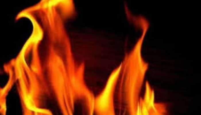 Fire accident: തൃശൂരിൽ വൻ തീപിടിത്തം; ന​ഗരത്തിലെ നാല് കടകൾ കത്തിനശിച്ചു