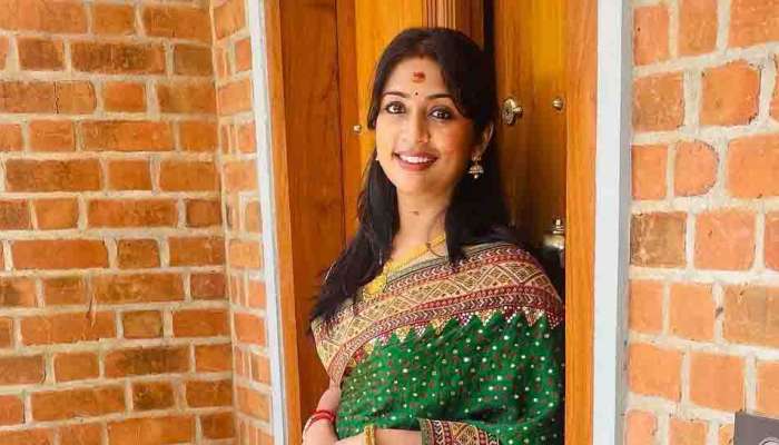 Navya Nair : "എന്റെ ശരിക്കുമുള്ള പേരിനൊപ്പം ജാതിവാൽ ഇല്ല; 'നവ്യ നായർ' എന്ന പേരിട്ടത് സിബി മലയിലാണ്": നടി നവ്യ നായർ