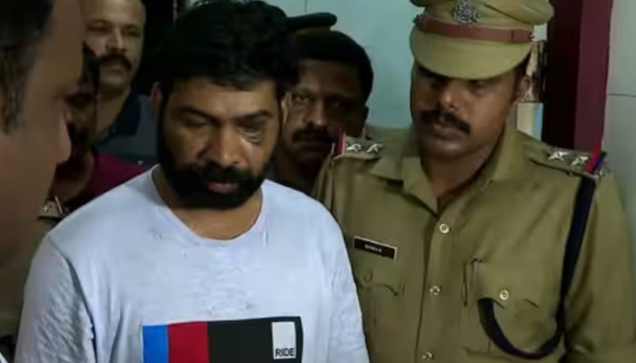 Dr. Vandanadas Murder: ഡോ. വന്ദനദാസ് കൊലക്കേസ്: സന്ദീപുമായി തെളിവെടുപ്പ് നടത്തി പൊലീസ്