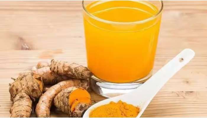 Turmeric water: മഞ്ഞൾ വെള്ളം കുടിക്കുന്ന ശീലമുണ്ടോ? ഇല്ലെങ്കിൽ ഇന്ന് തന്നെ തുടങ്ങാം, ആരോഗ്യ ഗുണങ്ങളേറെ