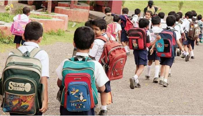 School reopening: മണിയടിച്ചുണരാനൊരുങ്ങി സ്‌കൂളുകള്‍; അക്ഷരമധുരം നുകരാന്‍ കുരുന്നുകൾ 