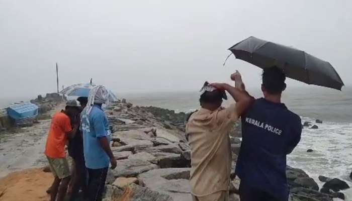 Fishing boat sinks: തിരുവനന്തപുരം മുതലപ്പൊഴിയിൽ മത്സ്യബന്ധന വള്ളം മറിഞ്ഞു