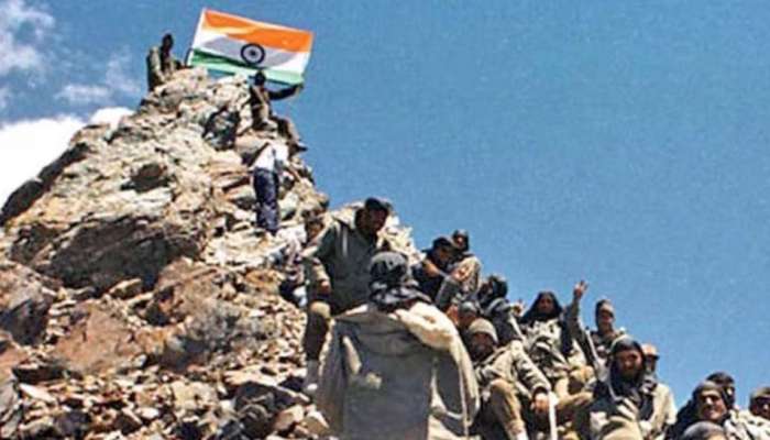 Kargil Vijay Diwas 2023: ധീരജവാന്മാരുടെ ഓർമ്മയിൽ രാജ്യം; കാർ​ഗിൽ വിജയ ദിനത്തിൽ പ്രിയപ്പെട്ട സൈനികരെ ഓർക്കാം