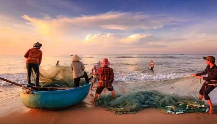 Low-pressure In Bay Of Bengal: ബംഗാൾ ഉൾക്കടലിൽ തീവ്ര ന്യൂനമർദ്ദം; മത്സ്യബന്ധനത്തിന് വിലക്ക്