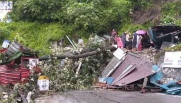 Uttarakhand rains: ഉത്തരാഖണ്ഡിൽ മണ്ണിടിച്ചിലിൽ അഞ്ച് പേർ മരിച്ചു; ജാ​ഗ്രതാ നിർദേശം