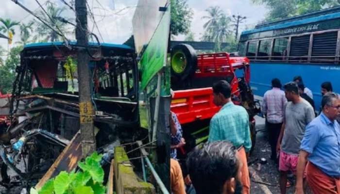 Road Accident: കോഴിക്കോട് കക്കോടിയിൽ ബസും ടിപ്പർ ലോറിയും കൂട്ടിയിടിച്ച് 12 പേർക്ക് പരിക്ക്