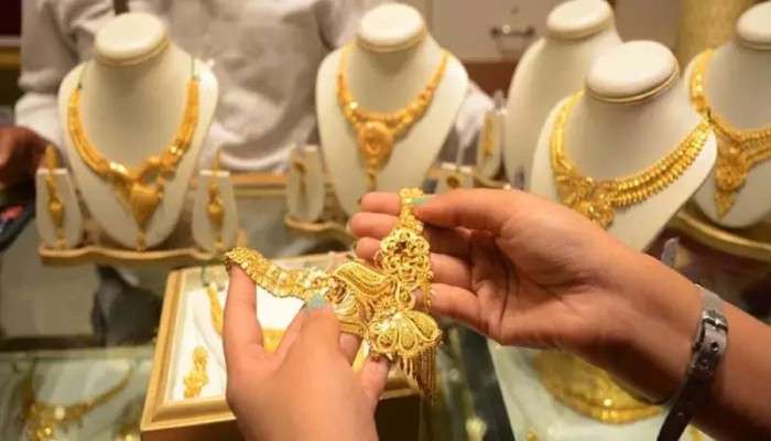 Gold Rate Today: സ്വർണവില 44,000 ത്തിന് താഴേക്ക്, രണ്ട് ദിവസമായി സ്വർണവിലയിൽ ഇടിവ്