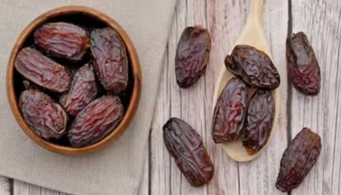 Dates Health Benefits: ​ഗർഭകാലത്ത് ഈന്തപ്പഴം കഴിക്കാം; അമ്മയുടെയും ​കുഞ്ഞിന്റെയും ആരോ​ഗ്യത്തിന് വളരെയേറെ ​ഗുണങ്ങൾ