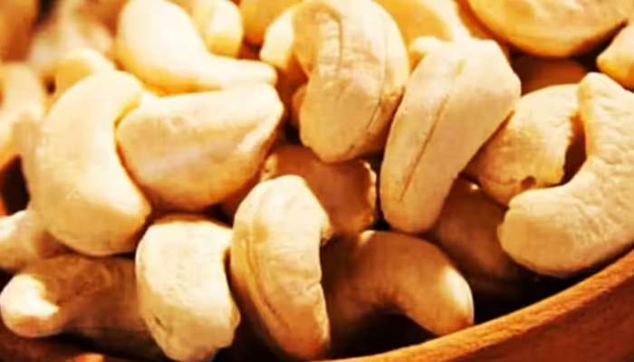 Cashew: ഇക്കൂട്ടർ അബദ്ധത്തിൽപ്പോലും കശുവണ്ടി കഴിക്കരുത്; ഗുണത്തിന് പകരം ദോഷം ചെയ്യും!