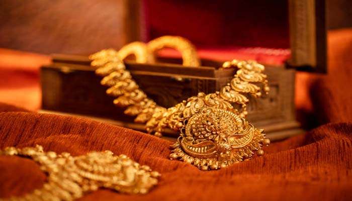 Kerala Gold Rate Today: ക്രിസ്‌മസിന് സ്വര്‍ണം വാങ്ങാന്‍ പ്ലാനുണ്ടോ? വില വീണ്ടും കുതിയ്ക്കാന്‍ സാധ്യത