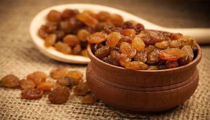 Raisins benefits: പ്രമേഹ രോഗിയാണോ...? ഉണക്ക മുന്തിരി ഇങ്ങനെ കഴിച്ചു നോക്കൂ... 