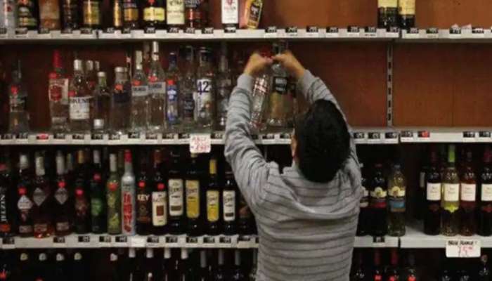 New Year Liqour Sale : 'അടിച്ച് തിമിർത്ത്' 2024നെ സ്വാഗതം ചെയ്ത് മലയാളികൾ; പുതുവത്സരത്തലേന്ന് റെക്കോർഡ് മദ്യവിൽപ്പന