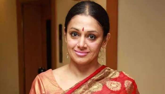 Actress Shobana: തൃശൂരിൽ പ്രധാനമന്ത്രി നരേന്ദ്ര മോദിയുടെ പരിപാടിയിൽ പങ്കെടുത്തു; നടി ശോഭനയ്ക്കെതിരെ സോഷ്യൽ മീഡിയയിൽ വ്യാപക വിമർശനം