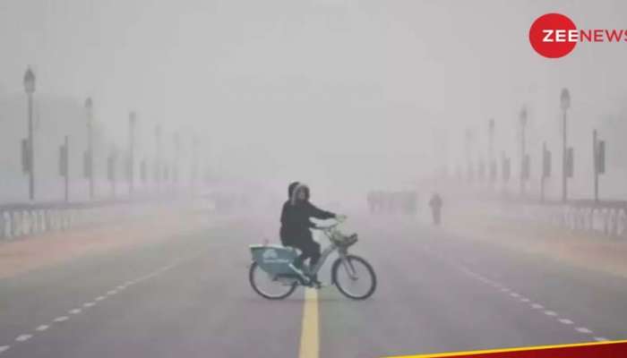 Delhi Dense Fog: കനത്ത മൂടല്‍മഞ്ഞും തണുപ്പും, വര്‍ദ്ധിക്കുന്ന വായു മലിനീകരണം; റെഡ് അലേര്‍ട്ട് പുറപ്പെടുവിച്ച് IMD