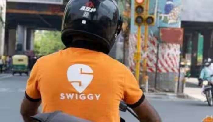 IRCTC Swiggy Tie Up: ഐആർസിടിസിയും സ്വിഗ്ഗിയും കൈകോര്‍ത്തു!! ഇനി ട്രെയിൻ യാത്രയിലും ലഭിക്കും സുഭിക്ഷമായ ഭക്ഷണം  