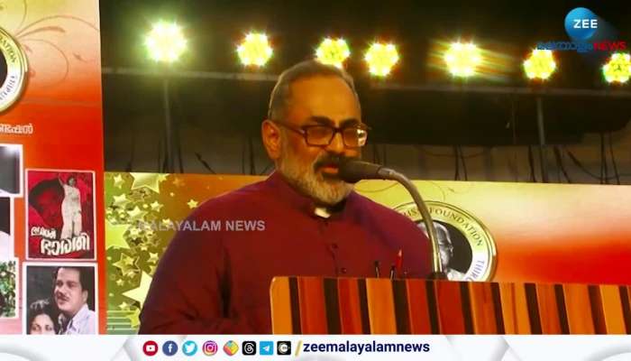 Union Minister Rajeev Chandrasekhar handed over the award to Abhijit Jayan