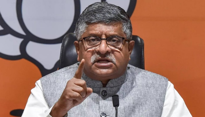 Ravi Shankar Prasad: രാഹുൽ അമേഠിയിൽ നിന്ന് ഒളിച്ചോടി; വയനാട്ടിലേക്ക് പോയത് മുസ്ലിങ്ങളെയും ക്രിസ്ത്യാനികളെയും കണ്ടിട്ട്; രവിശങ്കർ പ്രസാദ്