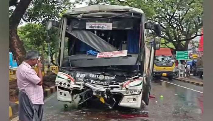 Accident In Kochi: കൊച്ചിയിൽ കെഎസ്ആർടിസി ബസും ബൈക്കും കൂട്ടിയിടിച്ച് അപകടം; രണ്ടുപേർക്ക് ദാരുണാന്ത്യം