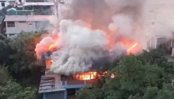 Manipur Fire: മണിപ്പൂരിൽ മുഖ്യമന്ത്രിയുടെ വസതിക്ക് സമീപം തീപിടിത്തം, കാരണം വ്യക്തമല്ല