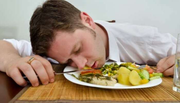 Food coma: ഭക്ഷണം കഴിച്ച ശേഷം ഉറക്കം വരാറുണ്ടോ? എങ്കിൽ നിങ്ങൾ രോ​ഗിയാണ്! 