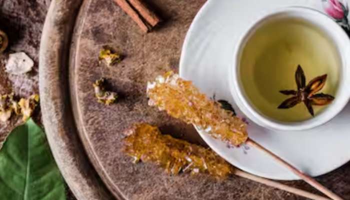 Ayurvedic Tea: തിളങ്ങുന്ന ചർമ്മം വേണോ? ഈ ആയുർവേദ ചായകൾ കുടിക്കാം