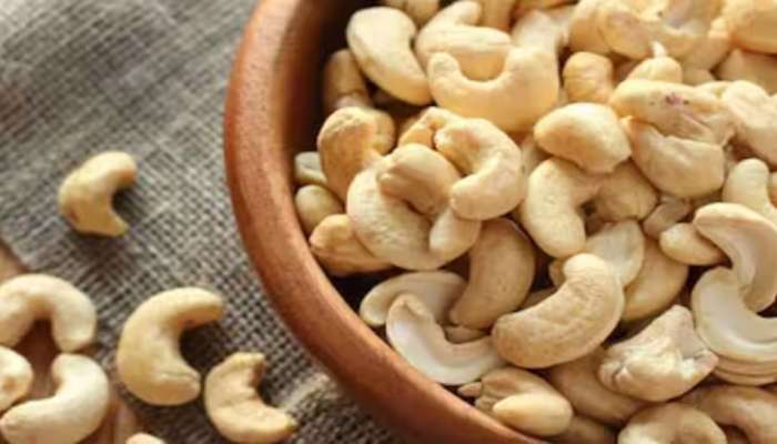 Cashew Nut: സ്ത്രീകൾക്ക് കശുവണ്ടി ആരോഗ്യത്തിന് ഗുണകരമോ? ശരീരഭാരം കുറയ്ക്കാൻ സഹായിക്കുമോ?