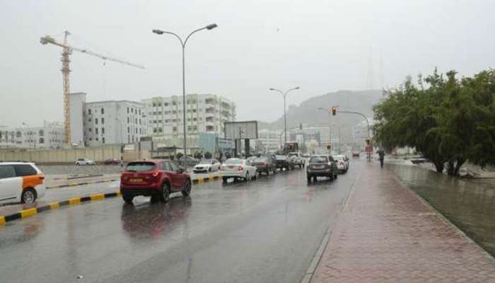 Oman Rain Alert: അറബിക്കടലിൽ ന്യൂനമര്‍ദ്ദം; ഒമാനില്‍ തിങ്കളാഴ്ച മുതൽ മഴയ്ക്ക് സാധ്യത