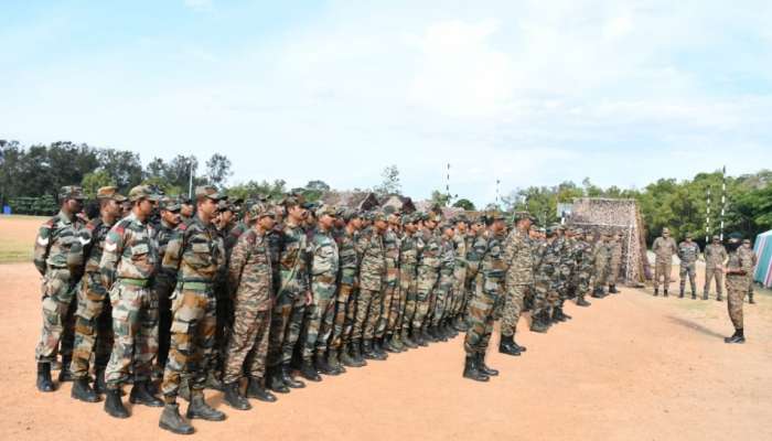 Army: വയനാട് ഉരുൾപൊട്ടൽ ദുരന്തത്തിൽ രക്ഷാപ്രവർത്തനങ്ങൾ നടത്തിയ സൈനിക‍ർക്ക് പാങ്ങോട് മിലിട്ടറി ക്യാമ്പിൽ സ്വീകരണം