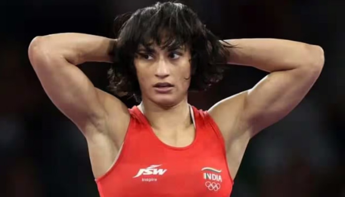 Vinesh Phogat: സ്നേഹ സമ്മാനം; വിനേഷ് ഫോ​ഗട്ടിന് 11 ലക്ഷം രൂപയും 2 ഏക്കര്‍ സ്ഥലവും ലഭിക്കുമെന്ന് റിപ്പോര്‍ട്ട്