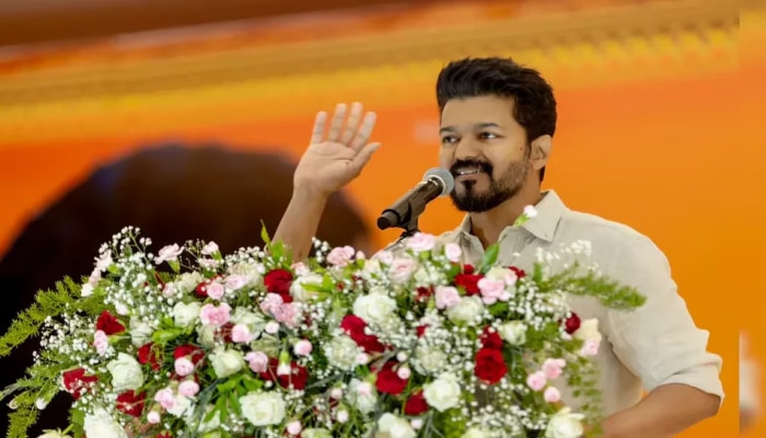 Actor Vijay Politics: രാഷ്ട്രീയത്തിലും ​&#039;ഗോട്ട്&#039; ആകുമോ? പാർട്ടി പതാക പുറത്തിറക്കാനൊരുങ്ങി വിജയ്