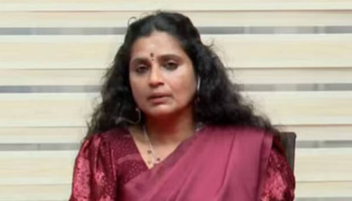 Actress Sonia Malhar: 'അത് ജയസൂര്യയല്ല, കയറിപ്പിടിച്ചവന് തല്ലും കൊടുത്തിട്ടുണ്ട്'; സോഷ്യൽ മീഡിയ ചർച്ചകളിൽ പ്രതികരിച്ച് സോണിയ മൽഹാർ