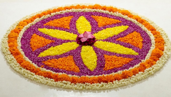 Onam 2024: പൂക്കളമൊരുങ്ങി, ആർപ്പുവിളികളും; മലയാളിക്ക് ഇത് അതിജീവനത്തിന്റെ പൊന്നോണം