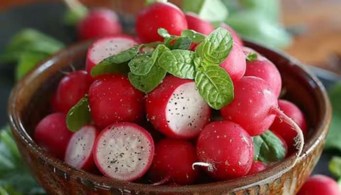 Radish Benefits For Heart Health: മുള്ളങ്കി ആള് കിടിലനാണ്! നാരുകളാൽ സമ്പന്നം, അറിയാം ഗുണങ്ങൾ