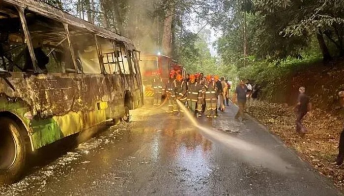 KSRTC Bus Fire: ശബരിമല റൂട്ടിലോടുന്ന കെഎസ്ആർടിസി ബസിന് തീപിടിച്ചു; ആളപായമില്ല