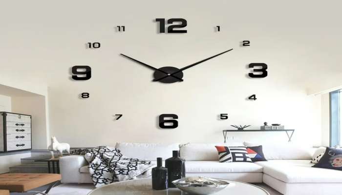 Vastu Tips For Wall Clock: വീട്ടിൽ ക്ലോക്ക് സ്ഥാപിക്കേണ്ടത് ഏത് ദിശയിൽ? ഈ തെറ്റുകൾ വരുത്താതിരിക്കൂ