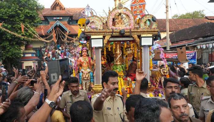 Sabarimala: ശബരിമലയിൽ തങ്കയങ്കി ചാർത്തിയുള്ള ദീപാരാധന ഇന്ന്; മണ്ഡലപൂജ നാളെ