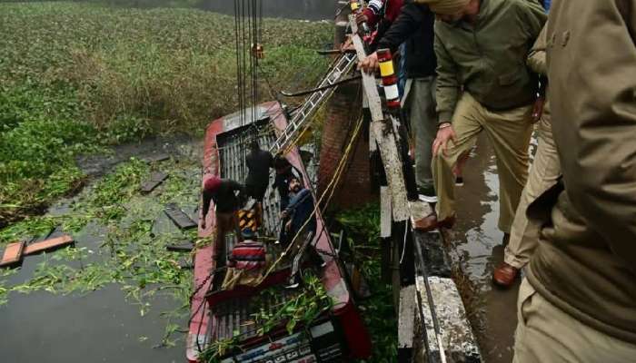 Punjab Bus Accident: പഞ്ചാബിൽ ബസ് പാലത്തിൽ നിന്ന് മറിഞ്ഞ് എട്ട് പേർ മരിച്ചു; നിരവധി പേർക്ക് പരിക്ക്