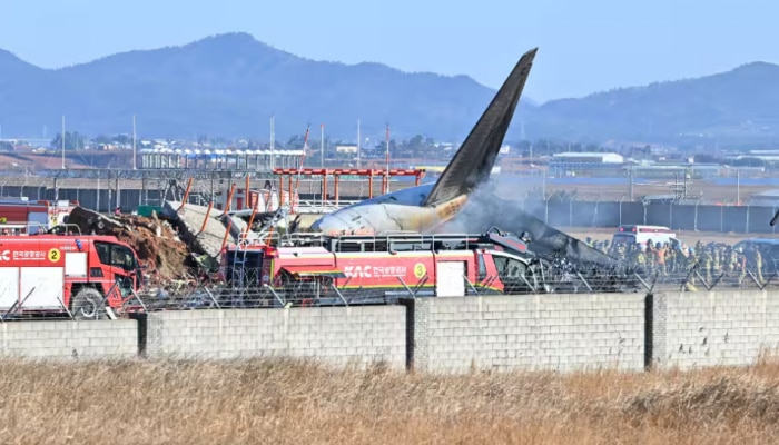 Plane Crash In South Korea: ഞെട്ടലോടെ ദക്ഷിണ കൊറിയ, മരിച്ചത് 179 യാത്രക്കാർ; തല താഴ്ത്തുന്നുവെന്ന് വിമാന കമ്പനി